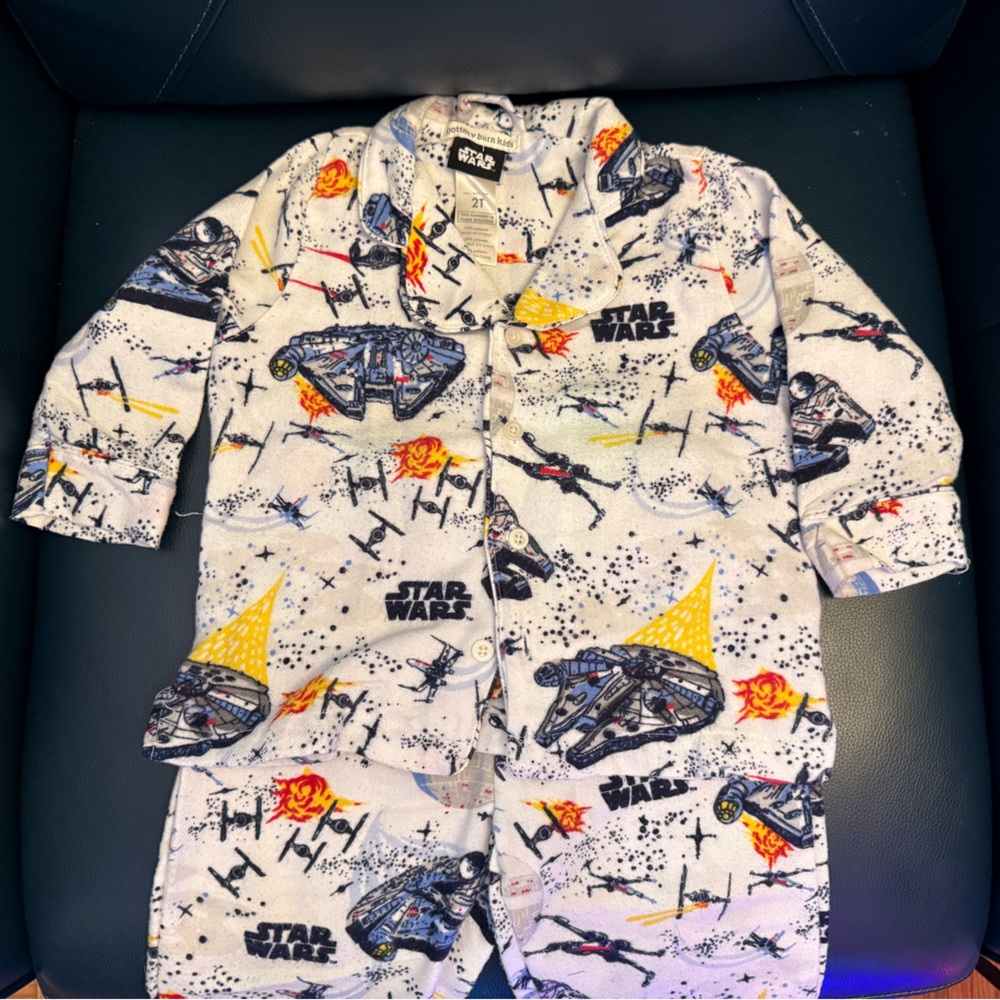 Pottery Barn Star Wars toddler flannel 2 piece pajamas size 2T